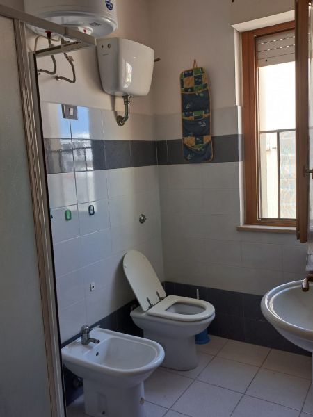 foto 1 Huurhuis van particulieren Alghero appartement Sardini Sassari (provincie) badkamer