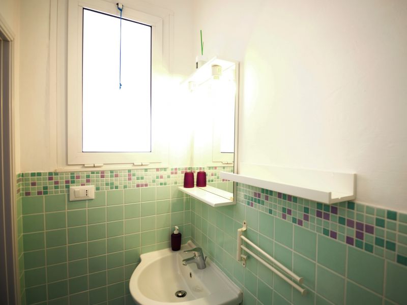 foto 4 Huurhuis van particulieren Mondolfo appartement   badkamer