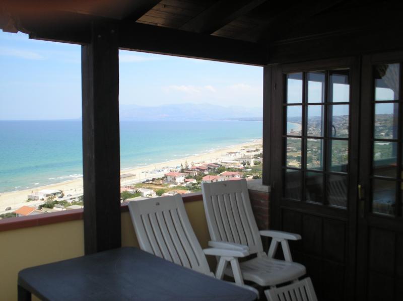 foto 16 Huurhuis van particulieren Castellammare del Golfo villa Sicili Trapani (provincie) Uitzicht vanaf het balkon