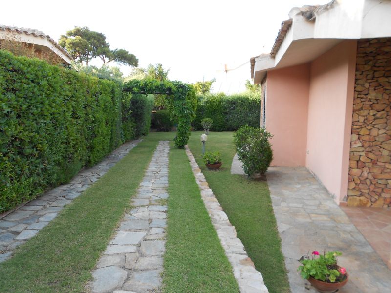 foto 4 Huurhuis van particulieren Villasimius villa Sardini Cagliari (provincie) Binnenplaats