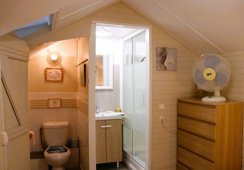 foto 3 Huurhuis van particulieren Collioure bungalow Languedoc-Roussillon Pyrnes-Orientales badkamer