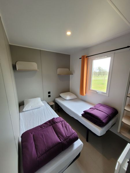 foto 5 Huurhuis van particulieren Damgan mobilhome Bretagne Morbihan slaapkamer 2