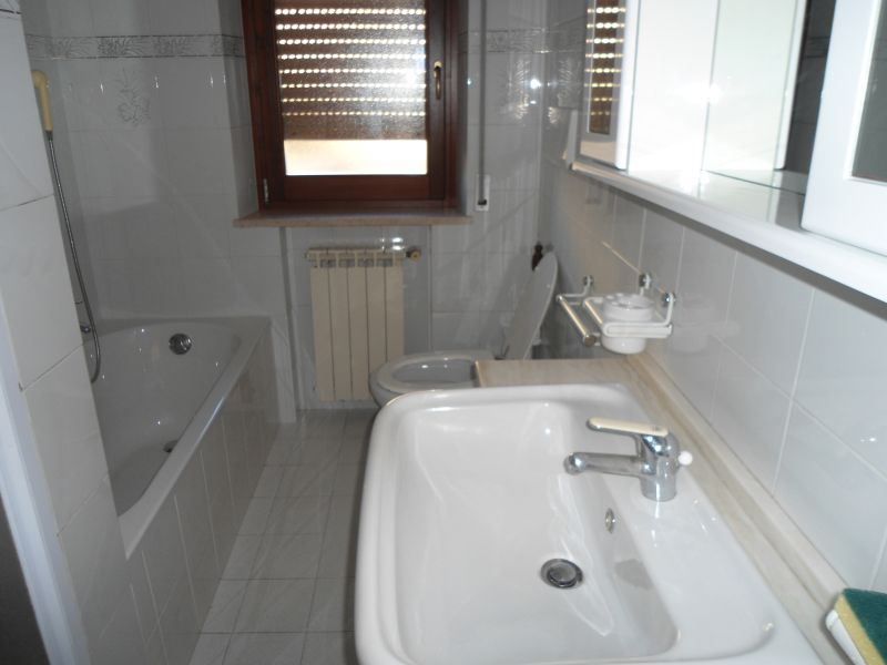 foto 19 Huurhuis van particulieren Pineto appartement Abruzzen Teramo (provincie van) badkamer