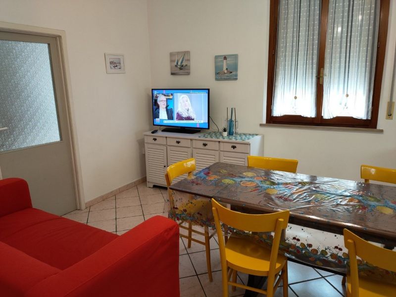 foto 4 Huurhuis van particulieren Marotta appartement Marken Pesaro Urbino (provincie) Eetkamer