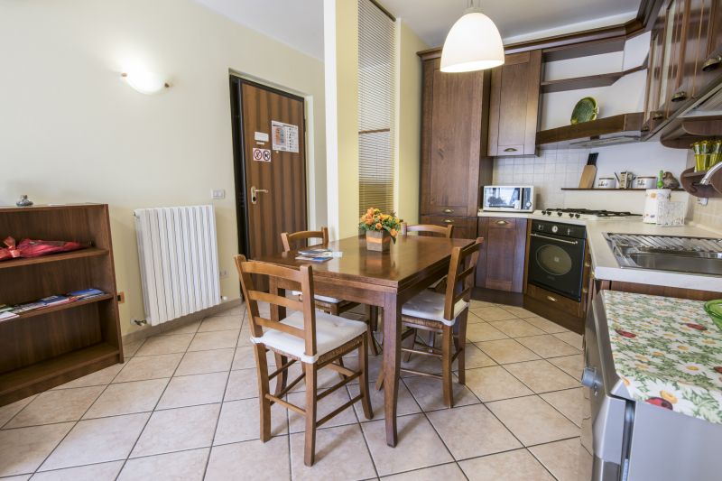 foto 7 Huurhuis van particulieren Marotta appartement Marken Pesaro Urbino (provincie) Open keuken