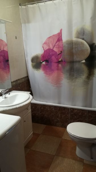 foto 5 Huurhuis van particulieren Rosas appartement Cataloni  badkamer