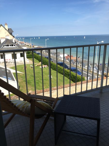 foto 4 Huurhuis van particulieren Luc sur Mer appartement Basse-Normandie Calvados Uitzicht vanaf het balkon