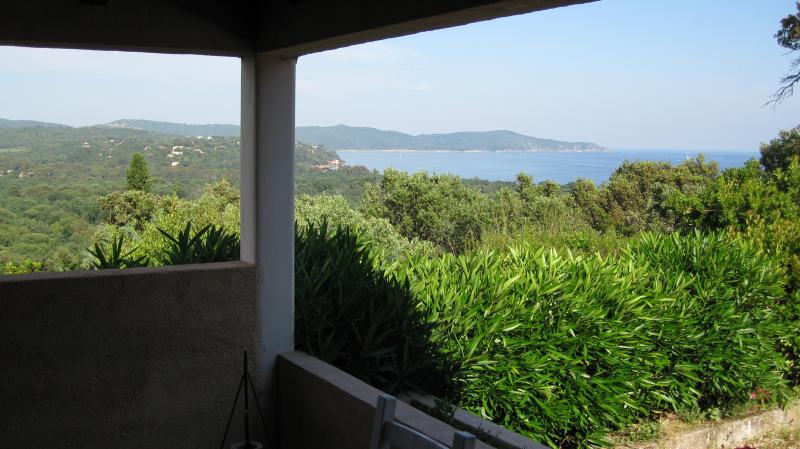 foto 3 Huurhuis van particulieren Cavalaire-sur-Mer appartement Provence-Alpes-Cte d'Azur Var Uitzicht vanaf het terras