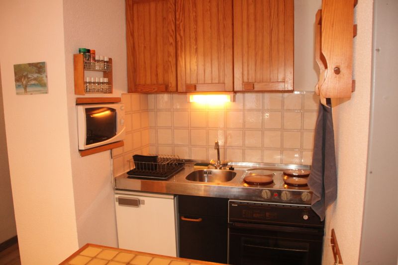 foto 7 Huurhuis van particulieren La Londe-les-Maures appartement Provence-Alpes-Cte d'Azur Var Keukenhoek