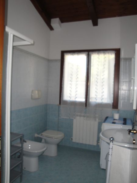 foto 13 Huurhuis van particulieren Pesaro appartement Marken Pesaro Urbino (provincie) badkamer