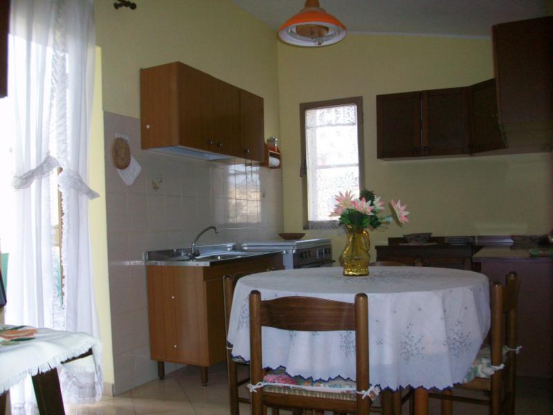 foto 7 Huurhuis van particulieren Villasimius appartement Sardini Cagliari (provincie) Gesloten keuken