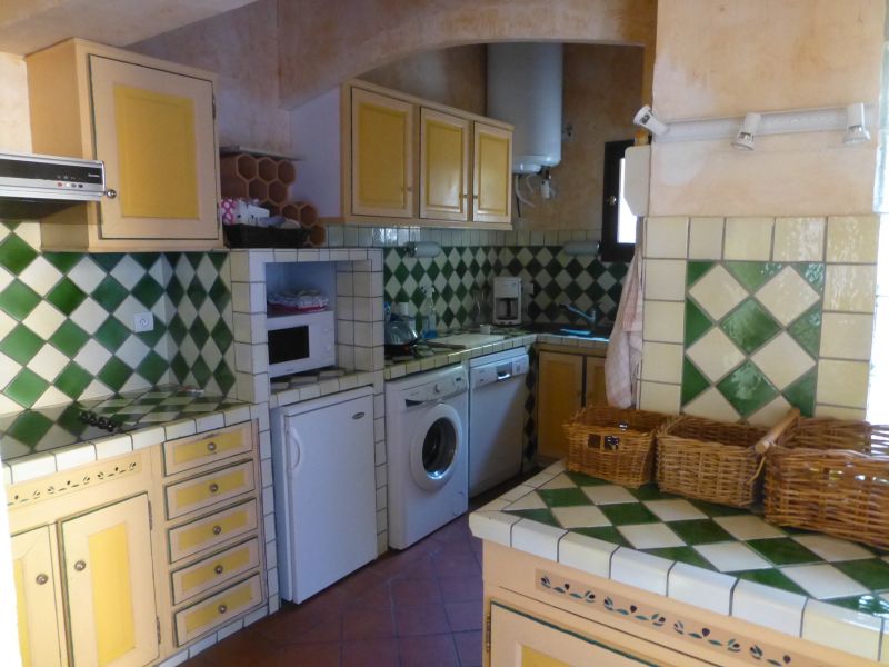 foto 15 Huurhuis van particulieren Aups villa Provence-Alpes-Cte d'Azur Var Gesloten keuken